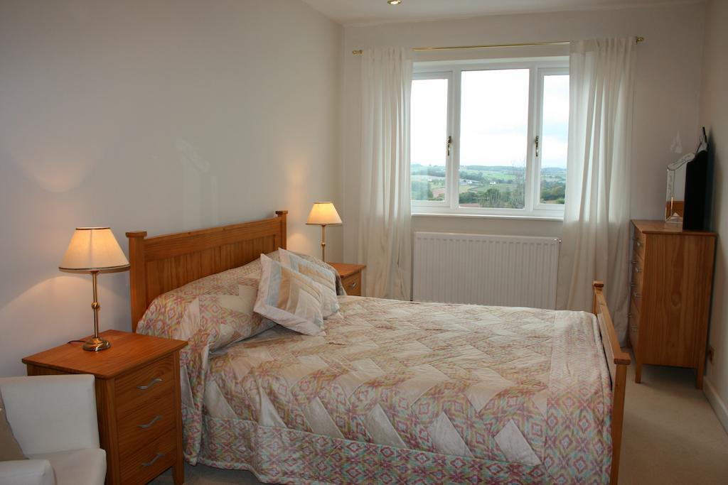 Torlands Bed and Breakfast Μονμάουθ Δωμάτιο φωτογραφία